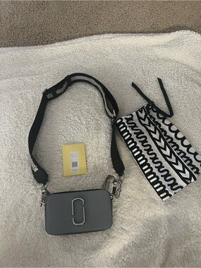 Marc Jacobs Gray Snapshot Crossbody Camera Bag with Black Strap